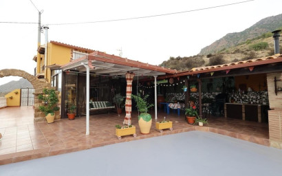Revente - Villa -
Fortuna - Inland