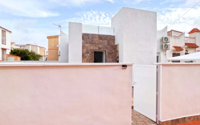 Resale - Bungalow -
Orihuela Costa - Costa Blanca