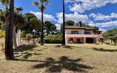 Herverkoop - Villa -
La Nucía - Costa Blanca
