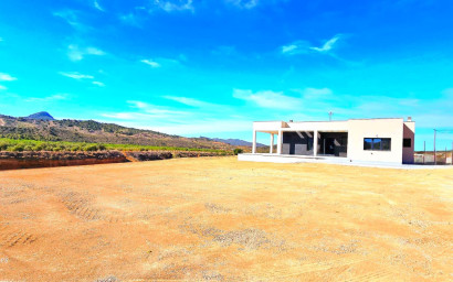 Revente - Villa -
Macisvenda - Inland