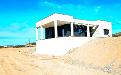 Revente - Villa -
Macisvenda - Inland