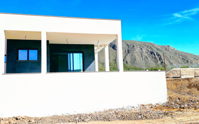 Revente - Villa -
Macisvenda - Inland