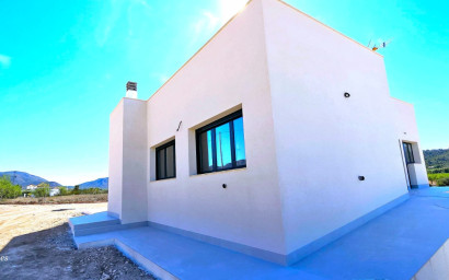 Revente - Villa -
Macisvenda - Inland