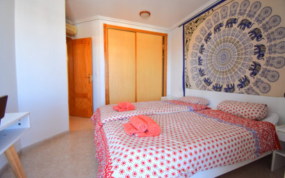 Herverkoop - Herenhuis -
Orihuela Costa - Playa Flamenca