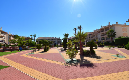 Herverkoop - Herenhuis -
Orihuela Costa - Playa Flamenca