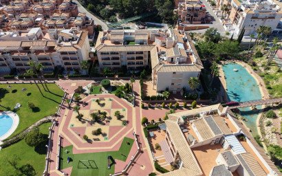 Herverkoop - Herenhuis -
Orihuela Costa - Playa Flamenca