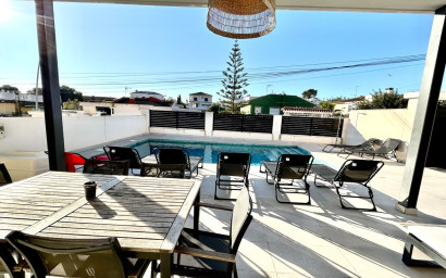 Revente - Villa -
Torrevieja - Los Balcones