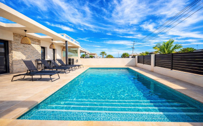 Revente - Villa -
Torrevieja - Los Balcones