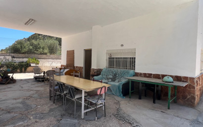 Resale - Finca - Country Property -
Crevillente