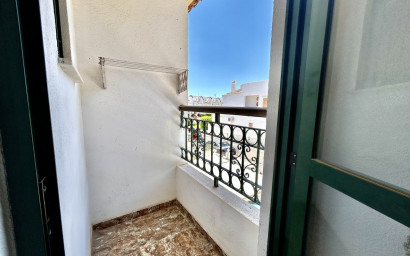 Revente - Maison mitoyenne -
La Zenia
