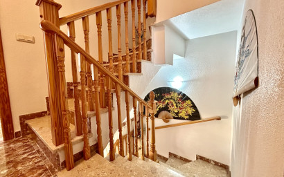 Revente - Maison mitoyenne -
La Zenia
