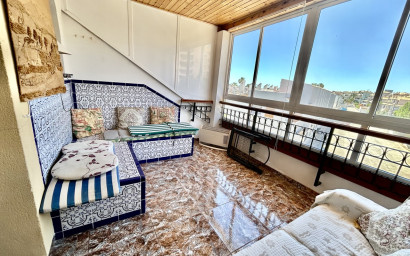 Revente - Maison mitoyenne -
La Zenia
