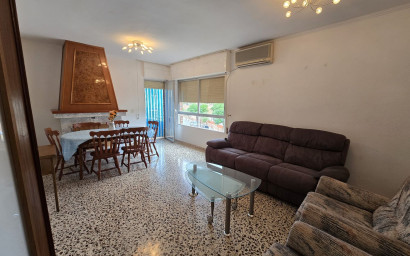 Revente - Appartement -
Salinas