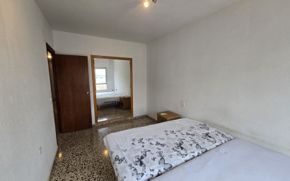 Revente - Appartement -
Salinas