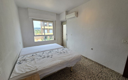 Revente - Appartement -
Salinas