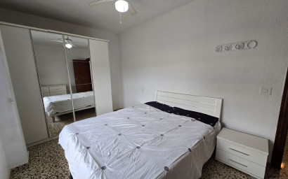 Revente - Appartement -
Salinas