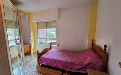 Revente - Appartement -
Salinas