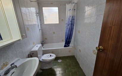 Revente - Appartement -
Salinas