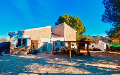 Resale - Finca - Country Property -
La Romana - LA ROMANA
