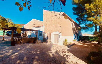 Resale - Finca - Country Property -
La Romana - LA ROMANA