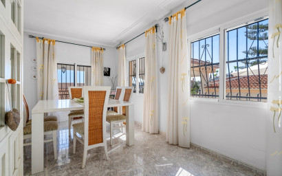Revente - Villa -
Ciudad Quesada - La Marquesa Golf