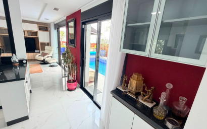 Revente - Villa -
Los Montesinos - La Herrada