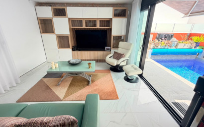 Revente - Villa -
Los Montesinos - La Herrada