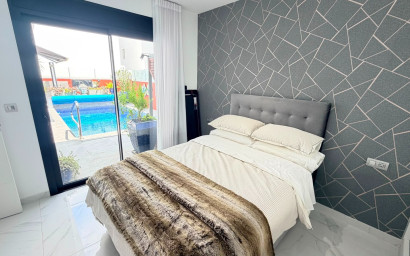 Revente - Villa -
Los Montesinos - La Herrada