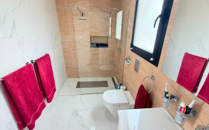 Revente - Villa -
Los Montesinos - La Herrada