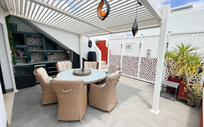 Revente - Villa -
Los Montesinos - La Herrada