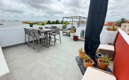 Revente - Villa -
Los Montesinos - La Herrada