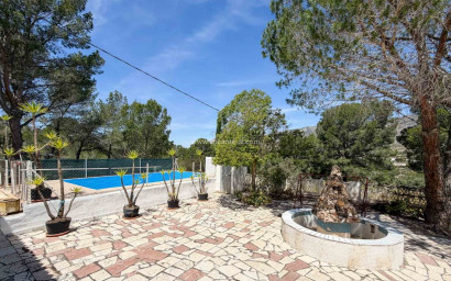 Revente - Villa -
Hondón de las Nieves - HONDON DE LAS NIEVES