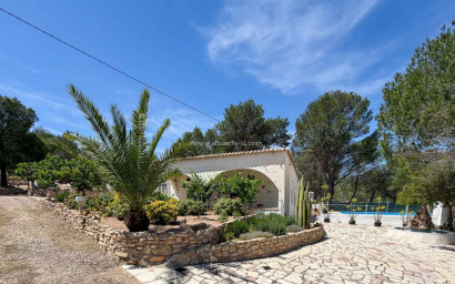 Revente - Villa -
Hondón de las Nieves - HONDON DE LAS NIEVES