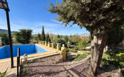Resale - Villa -
Hondón de las Nieves - HONDON DE LAS NIEVES