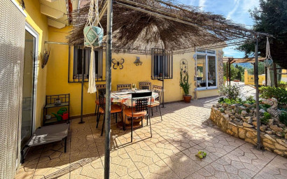 Resale - Villa -
Hondón de las Nieves - HONDON DE LAS NIEVES
