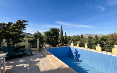 Resale - Villa -
Hondón de las Nieves - HONDON DE LAS NIEVES