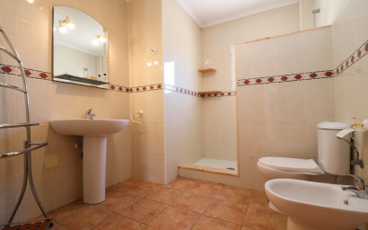 Revente - Villa -
San Miguel de Salinas - Lake View Mansions