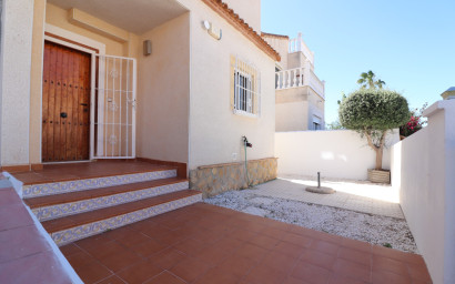 Revente - Villa -
San Miguel de Salinas - Lake View Mansions