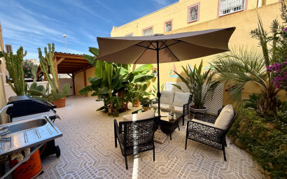Revente - Villa -
Orihuela Costa - Villamartín
