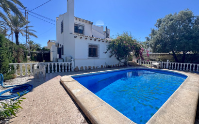 Revente - Villa -
Orihuela Costa - Cabo Roig