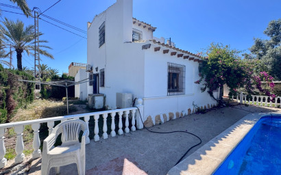 Revente - Villa -
Orihuela Costa - Cabo Roig