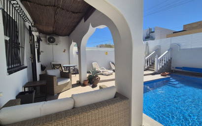 Revente - Maison mitoyenne -
San Miguel de Salinas - Inland