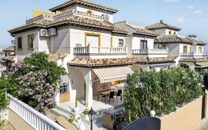 Revente - Villa -
Orihuela Costa - Costa Blanca