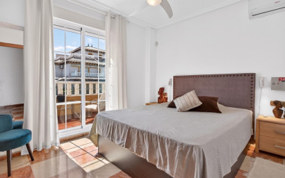 Revente - Villa -
Orihuela Costa - Costa Blanca