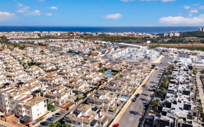 Revente - Villa -
Orihuela Costa - Costa Blanca