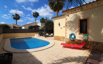 Revente - Villa -
Formentera del Segura - Fincas de La Vega