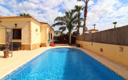 Revente - Villa -
Formentera del Segura - Fincas de La Vega