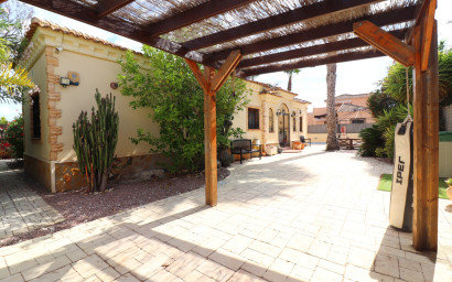 Revente - Villa -
Formentera del Segura - Fincas de La Vega