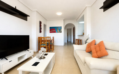 Resale - Apartment -
Villamartín