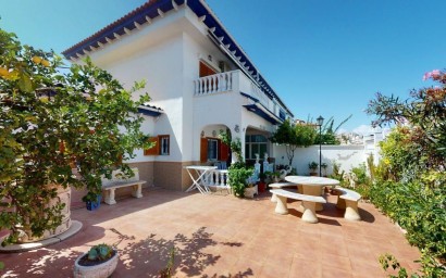 Revente - terraced house -
La Mata